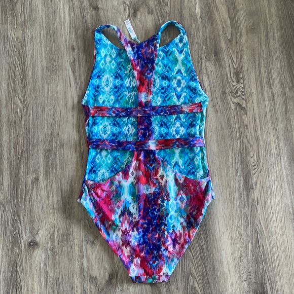 Bathing Suit - Picture 5 of 5